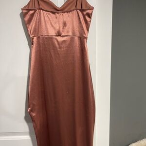 Windsor satin rose gold size small